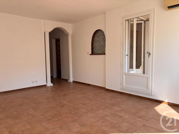 Appartement F3 à vendre  3 pièces - 59,35 m 2   STE MAXIME  - 83