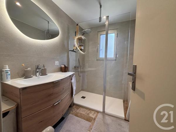 Appartement F3 à vendre  3 pièces - 59,35 m 2   STE MAXIME  - 83