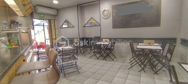 Local d activites de 100 m²