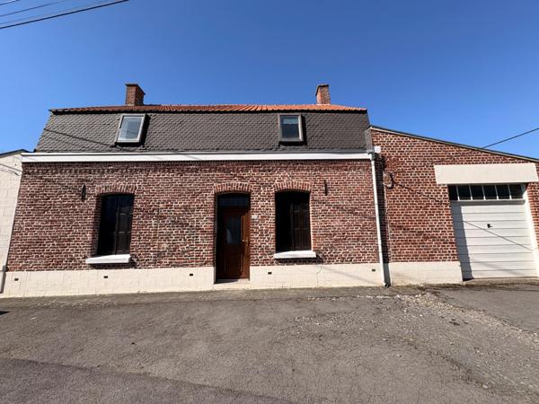 Maison familiale avec grand jardin et dépendances – Raismes