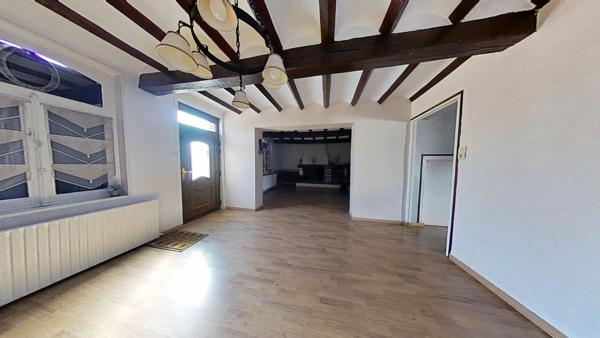 Maison familiale avec grand jardin et dépendances – Raismes