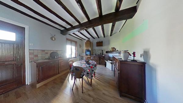 Maison familiale avec grand jardin et dépendances – Raismes