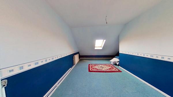 Maison familiale avec grand jardin et dépendances – Raismes