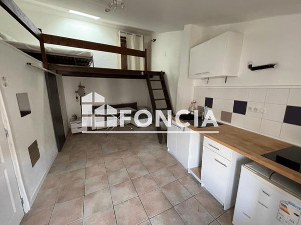 Location Studio meublé 21.6 m² - 21 RUE GABRIEL PERI Le Beausset 83330