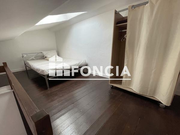 Location Studio meublé 21.6 m² - 21 RUE GABRIEL PERI Le Beausset 83330
