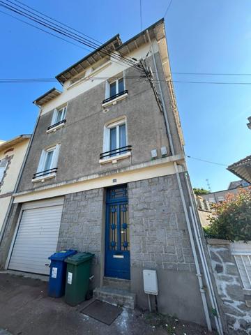 Immeuble 12 pièces - 208 m²