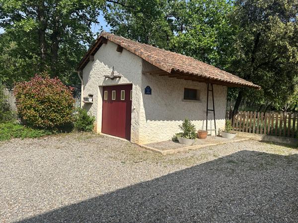 A VENDRE 83470 SAINT MAXIMIN LA SAINTE BAUME MAISON TYPE 5 DE  160M² SUR 1750M² DE JARDIN GARAGE PISCINE