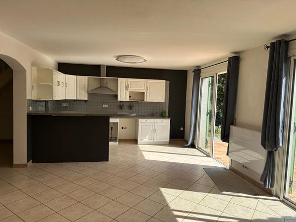 A VENDRE 83470 SAINT MAXIMIN LA SAINTE BAUME MAISON TYPE 5 DE  160M² SUR 1750M² DE JARDIN GARAGE PISCINE