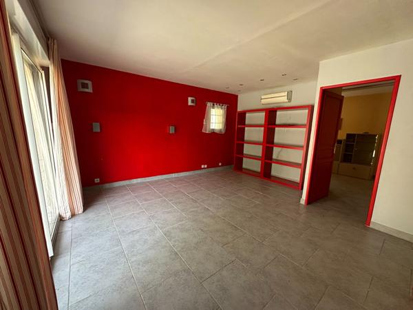 A VENDRE 83470 SAINT MAXIMIN LA SAINTE BAUME MAISON TYPE 5 DE  160M² SUR 1750M² DE JARDIN GARAGE PISCINE