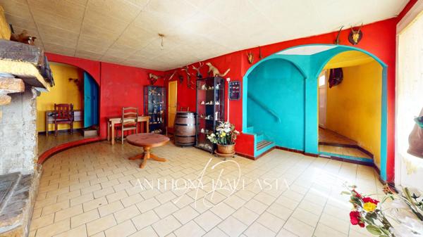 Exclusivite- Alzonne- maison de village-  3 chambres- salon- cuisine- séjour- grenier