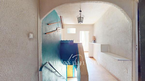 Exclusivite- Alzonne- maison de village-  3 chambres- salon- cuisine- séjour- grenier