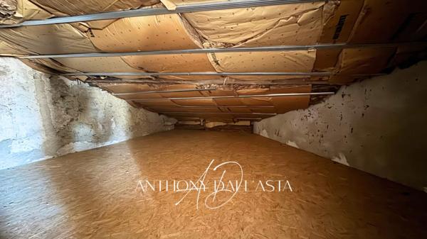 Exclusivite- Alzonne- maison de village-  3 chambres- salon- cuisine- séjour- grenier