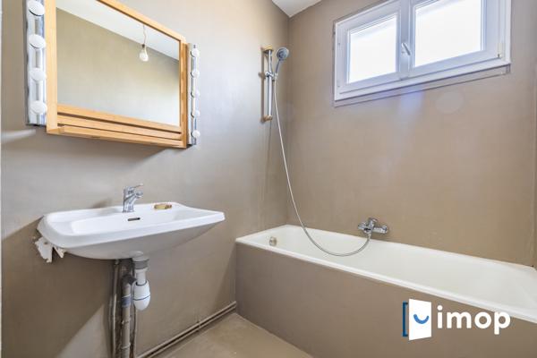 Aubervilliers – 70m² lumineux 3 pièces avec box et cave, à 7 min métro 12 et 7
