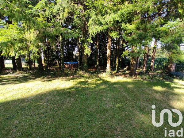 Longère 6 pièces de 126 m² à Saint-Caradec-Trégomel (56540)