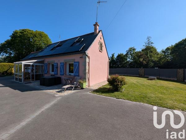 Longère 6 pièces de 126 m² à Saint-Caradec-Trégomel (56540)