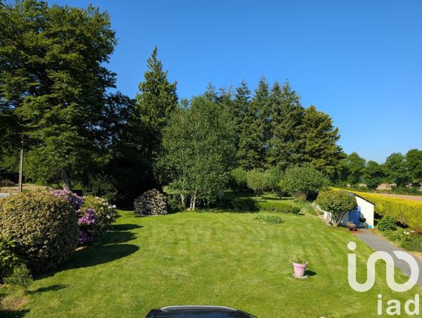 Longère 6 pièces de 126 m² à Saint-Caradec-Trégomel (56540)