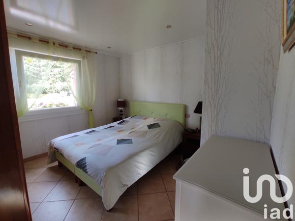 Longère 6 pièces de 126 m² à Saint-Caradec-Trégomel (56540)