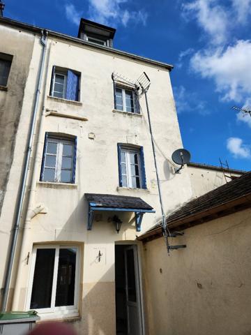 Immeuble à DOZULE (14430)