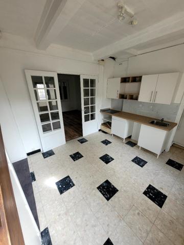 Immeuble à DOZULE (14430)