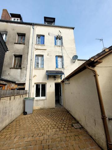 Immeuble à DOZULE (14430)