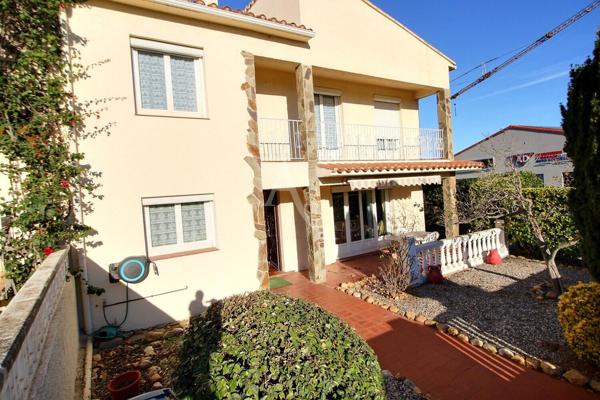 À VENDRE VILLA F7 DE 194 M² SUR TERRAIN 3 FACES PICINABLE AVEC GARAGE