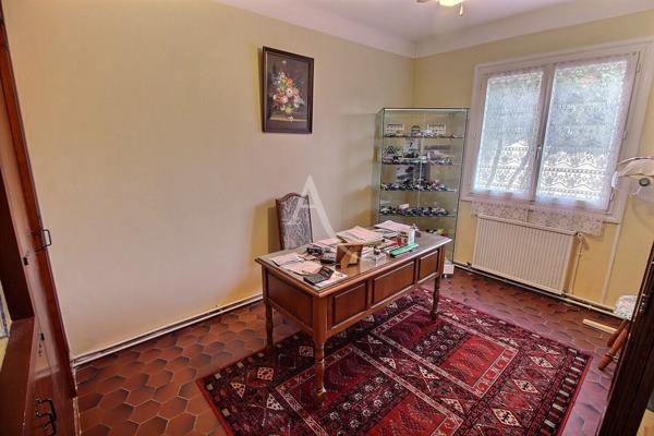 À VENDRE VILLA F7 DE 194 M² SUR TERRAIN 3 FACES PICINABLE AVEC GARAGE