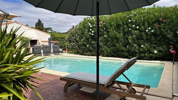Plain-pied 4 chambres et piscine à Carcassonne