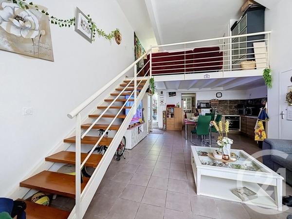 Appartement F3 à vendre  3 pièces - 71 m 2   FRONTIGNAN  - 34