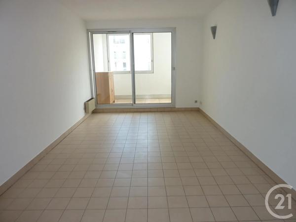 Appartement F3 à vendre  3 pièces - 71 m 2   FRONTIGNAN  - 34