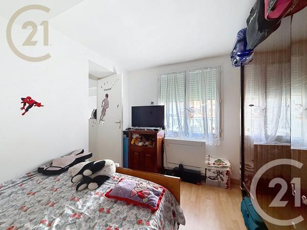 Appartement F3 à vendre  3 pièces - 71 m 2   FRONTIGNAN  - 34