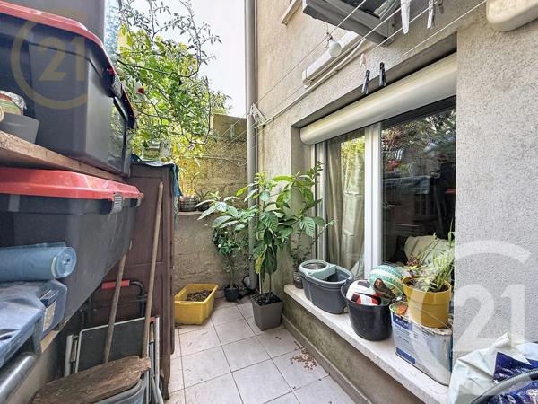 Appartement F3 à vendre  3 pièces - 71 m 2   FRONTIGNAN  - 34