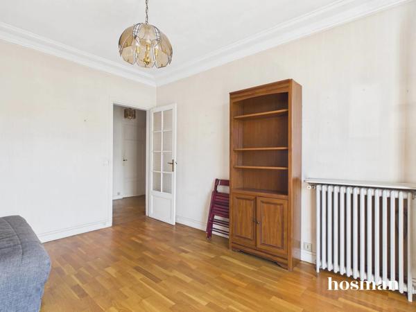 Paris 17ème - Coeur des Batignolles Appartement 2 pièces avec balcon au dernier étage
