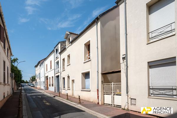 Appartement Maisons Laffitte 1 pièce(s) 22 m2 140 000 € **  - Référence  9933