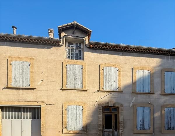 Maison de village de caractère ? Gros potentiel ? Centre de Saint-Cannat