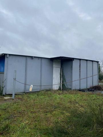 LOUVIGNE PROCHE LAVAL ENTREPOT DE STOCKAGE DE 70 M2 AU SOL SUR UN TERRAIN DE 200 M2