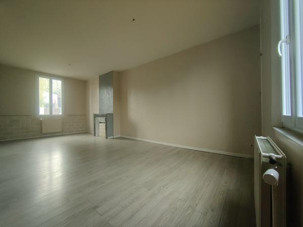 MAISON BOURGEOISE DE 160 M² HAB REFAITE A NEUF SUR 540 M² DE TERRAIN CLOS AU CALME A 800 M DE LA GARE DE HERME Clermont (60600)