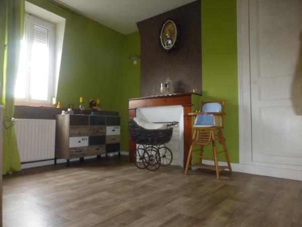 MAISON BOURGEOISE DE 160 M² HAB REFAITE A NEUF SUR 540 M² DE TERRAIN CLOS AU CALME A 800 M DE LA GARE DE HERME Clermont (60600)