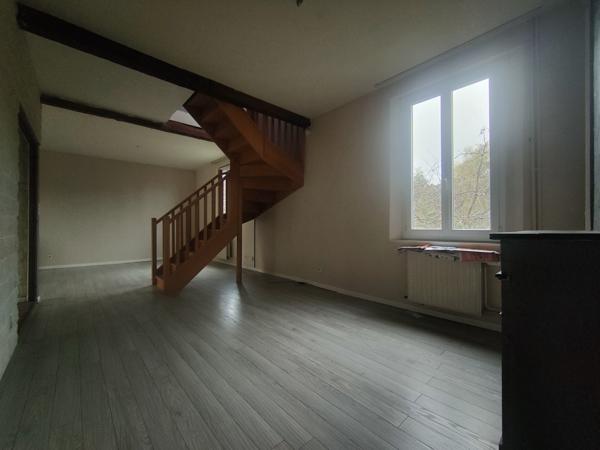 MAISON BOURGEOISE DE 160 M² HAB REFAITE A NEUF SUR 540 M² DE TERRAIN CLOS AU CALME A 800 M DE LA GARE DE HERME Clermont (60600)