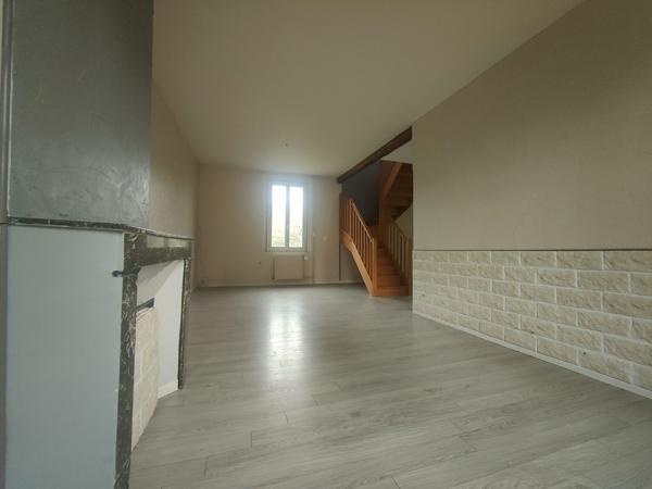 MAISON BOURGEOISE DE 160 M² HAB REFAITE A NEUF SUR 540 M² DE TERRAIN CLOS AU CALME A 800 M DE LA GARE DE HERME Clermont (60600)