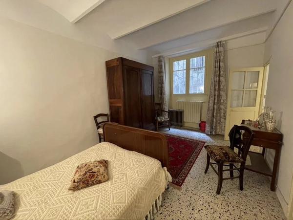 Maison de village avec garage