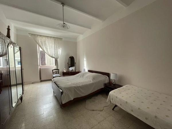 Maison de village avec garage