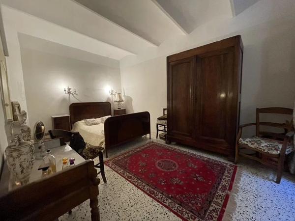 Maison de village avec garage