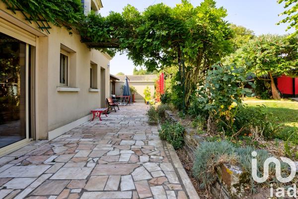 Maison à vendre 5 pièces 260 m² Mazé-Milon