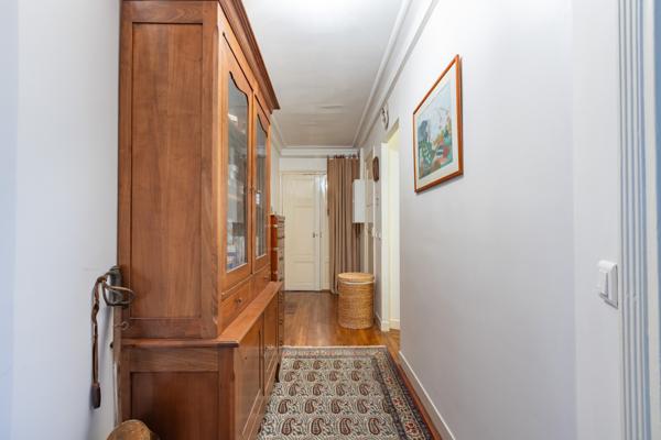 Paris (75017) Appartement F4 haut perché ouvert à 3 expositions et vue panoramique !