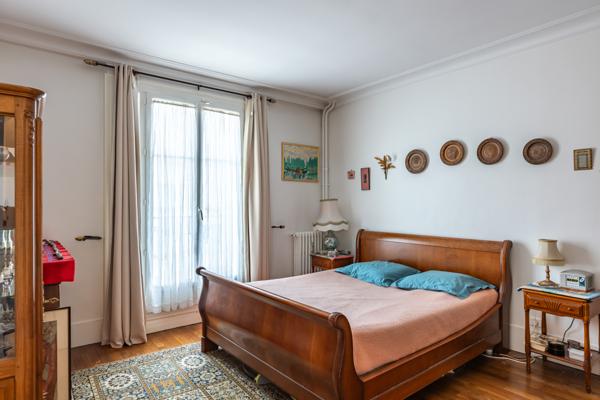 Paris (75017) Appartement F4 haut perché ouvert à 3 expositions et vue panoramique !