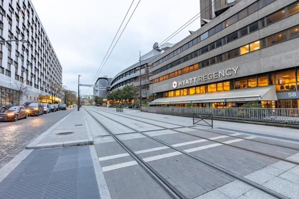 Paris (75017) Appartement F4 haut perché ouvert à 3 expositions et vue panoramique !