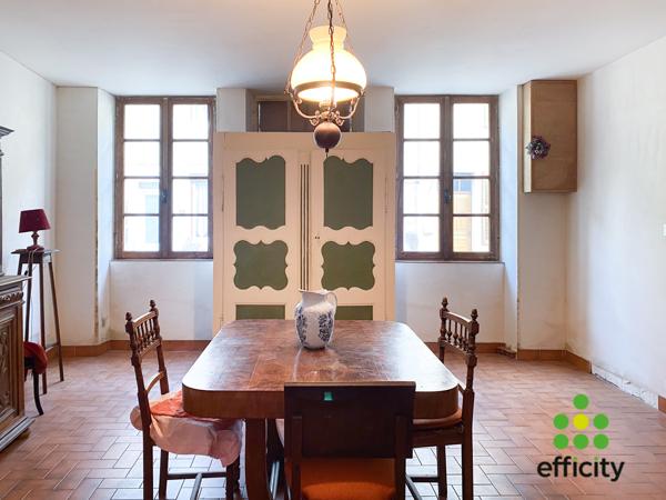 Maison 5 pièces - 150 m² Exclusivité efficity