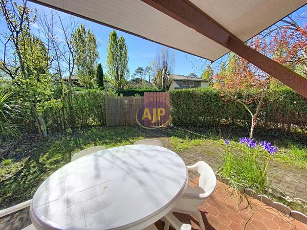 Maison à vendre Hourtin - 3 pièces, 44m² avec 2 chambre(s) à 179 000€ - AJP Hourtin Immobilier
