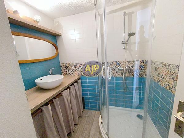 Maison à vendre Hourtin - 3 pièces, 44m² avec 2 chambre(s) à 179 000€ - AJP Hourtin Immobilier