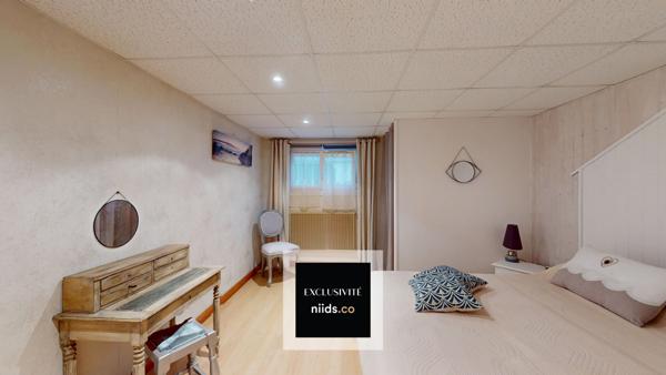 LAGORD - À PROXIMITÉ IMMÉDIATE DE LA ROCHELLE - MAISON DE 143M2 - 5 CHAMBRES